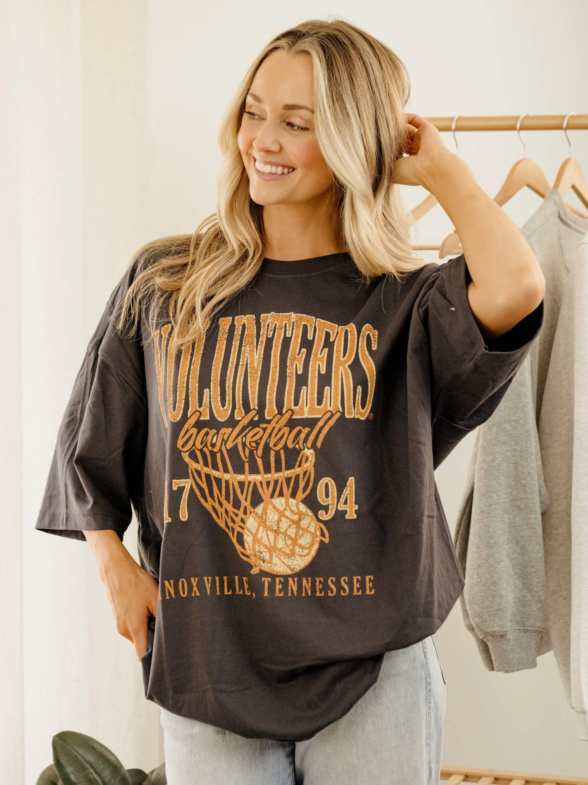 Tennessee Vols Big Basketball Smoke One Size Tee